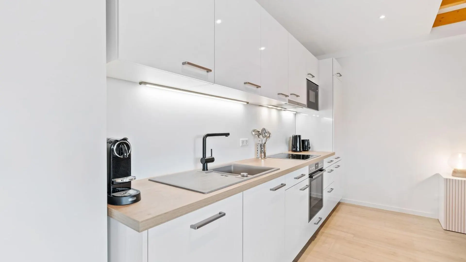 Modern 2Br Apartment In Bivange With Balcony, Wi-Fi, Free Parking Roeser