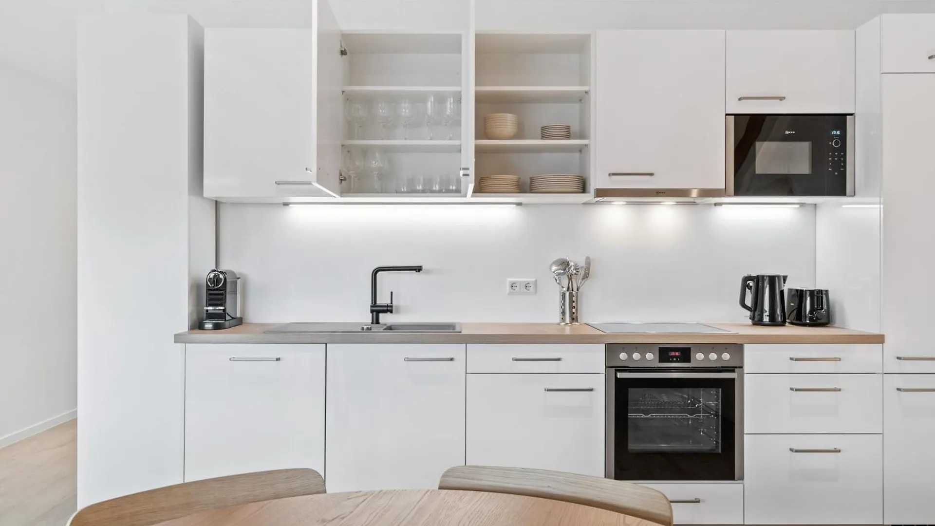 Modern 2Br Apartment In Bivange With Balcony, Wi-Fi, Free Parking Roeser