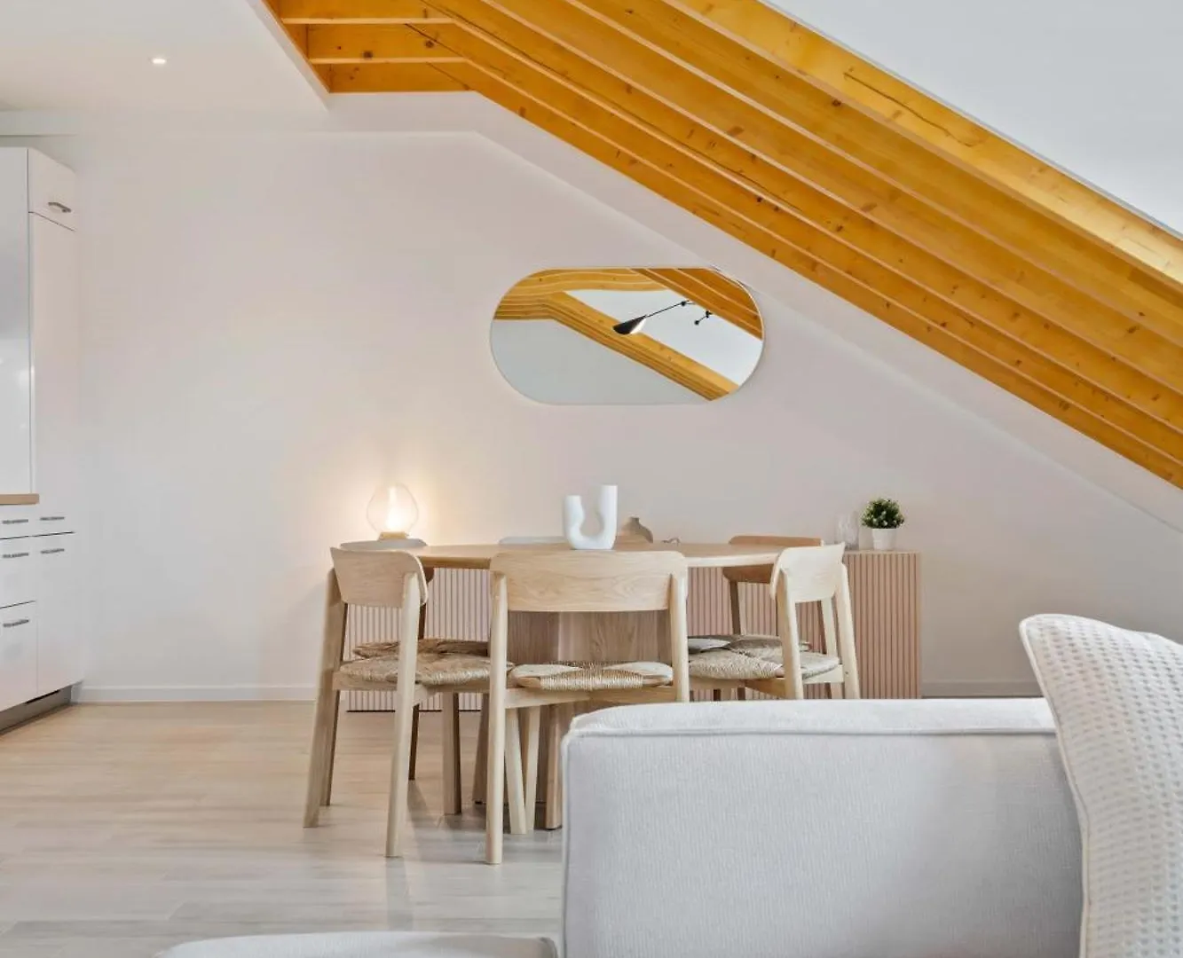 Modern 2Br Apartment In Bivange With Balcony, Wi-Fi, Free Parking Roeser